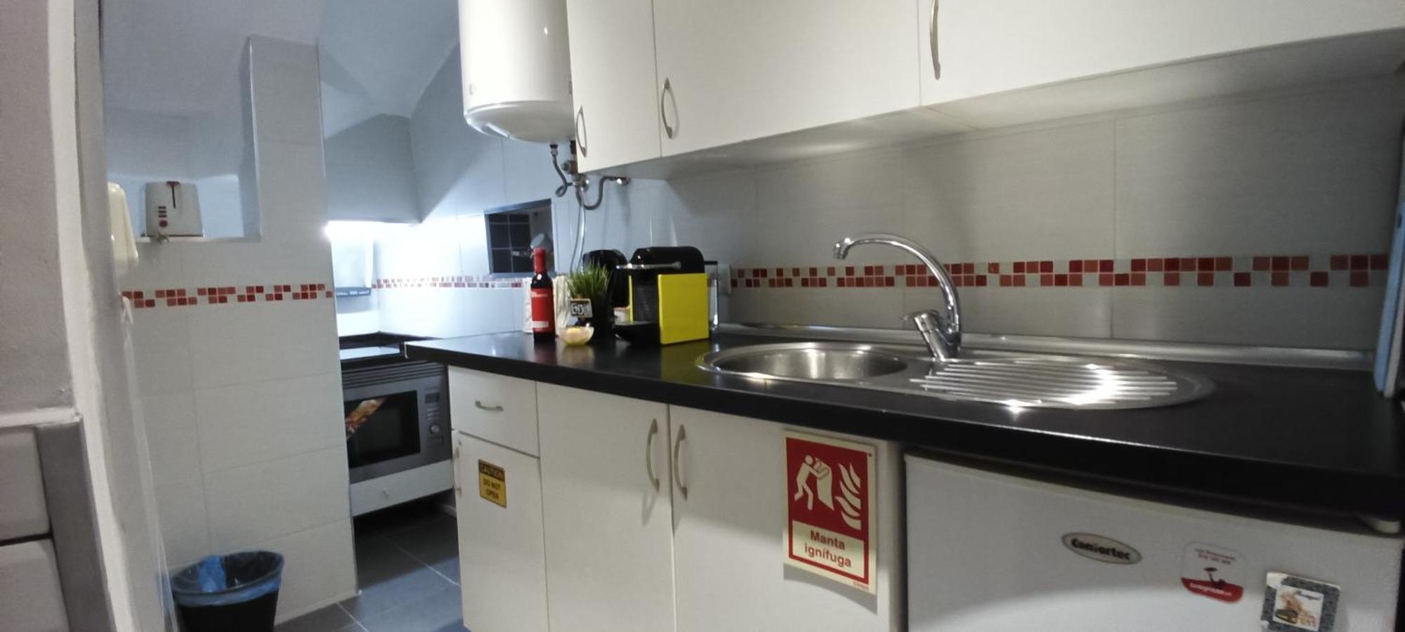 Lisbon Underground Apartment Екстер'єр фото
