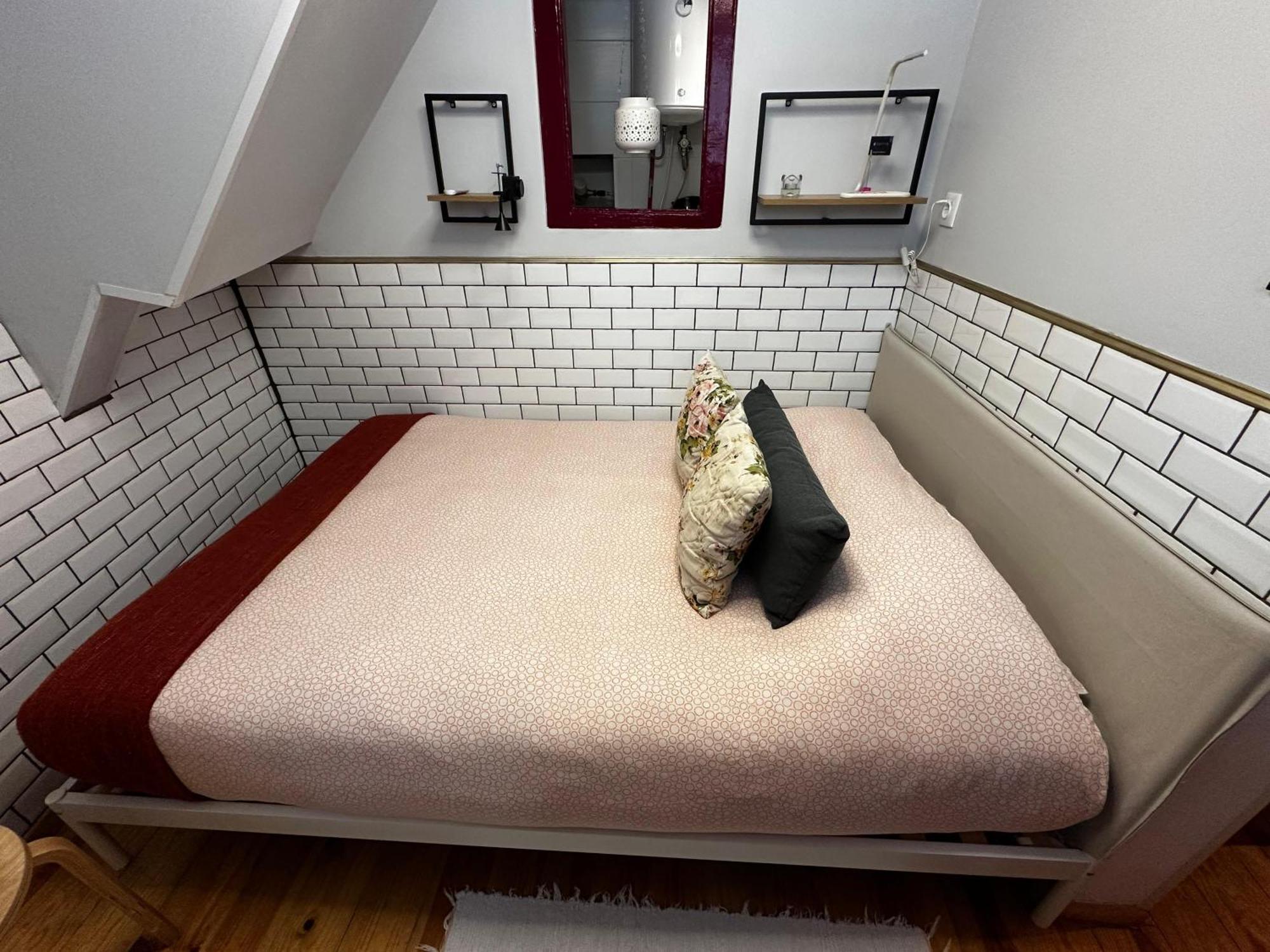 Lisbon Underground Apartment Екстер'єр фото