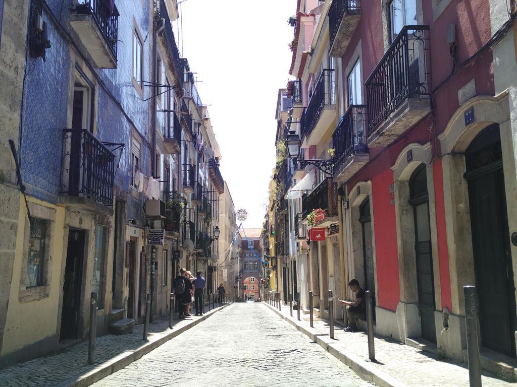 Lisbon Underground Apartment Екстер'єр фото